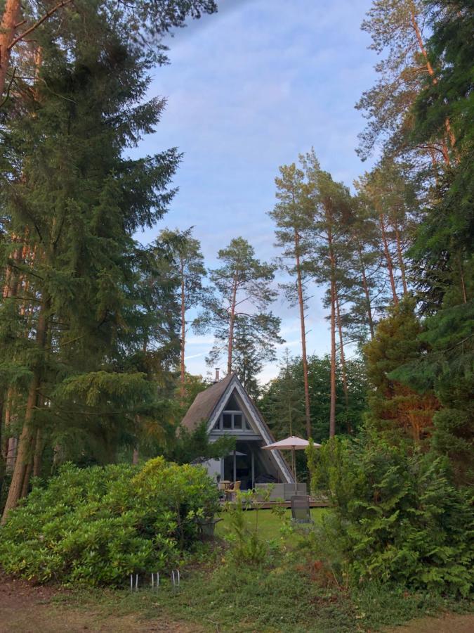 Ferienhaus Reetdach 1300Qm Privatgrundstueck Bootssteg Sauna Templin Luebbesee Uckermark Erholung Pur Seenplatte Petersdorf (Uckermark) Exterior foto