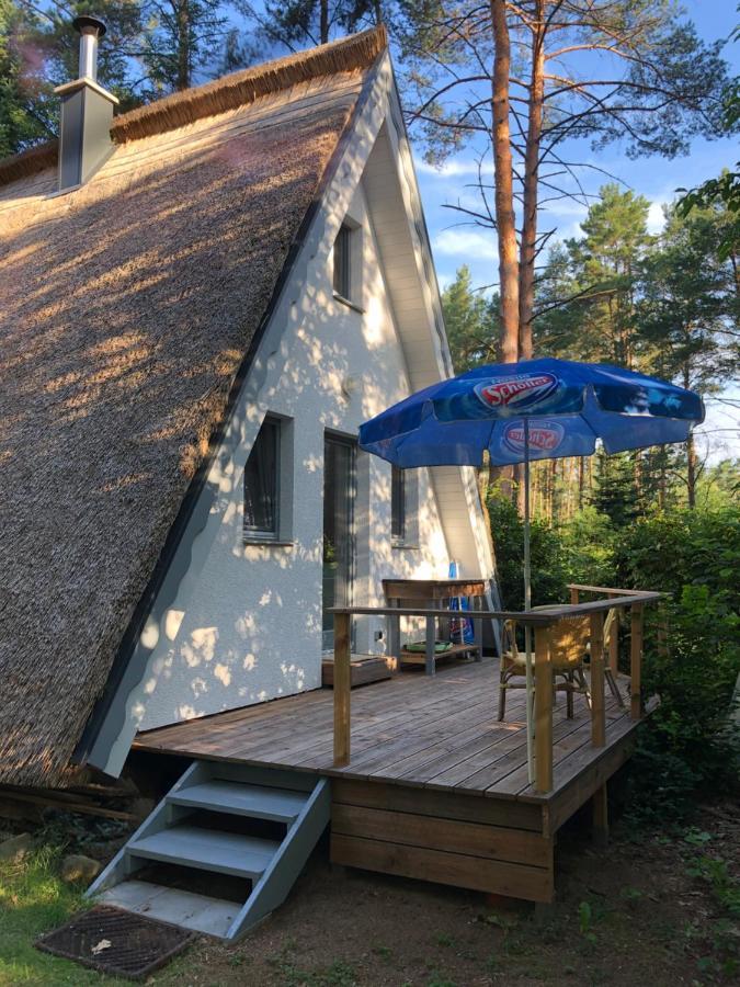 Ferienhaus Reetdach 1300Qm Privatgrundstueck Bootssteg Sauna Templin Luebbesee Uckermark Erholung Pur Seenplatte Petersdorf (Uckermark) Exterior foto