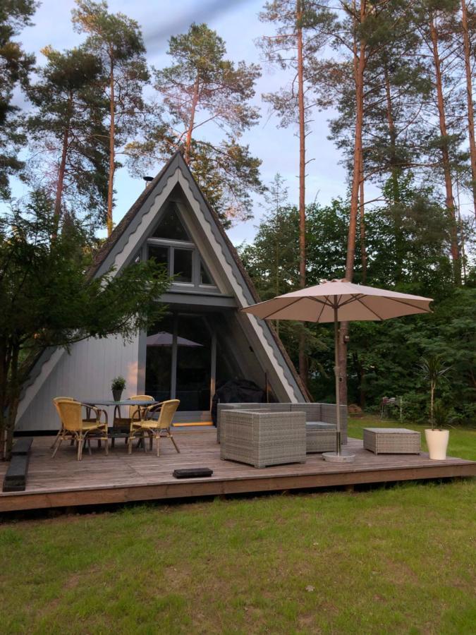 Ferienhaus Reetdach 1300Qm Privatgrundstueck Bootssteg Sauna Templin Luebbesee Uckermark Erholung Pur Seenplatte Petersdorf (Uckermark) Exterior foto